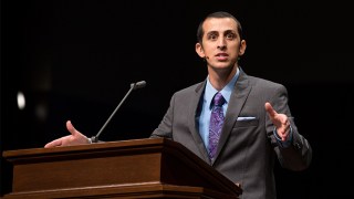 4-27-16_studentpreacher_nw_2208