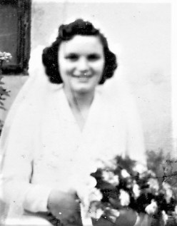 t Tenzi u Pitt young bride