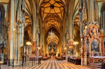 interior-stephansdom